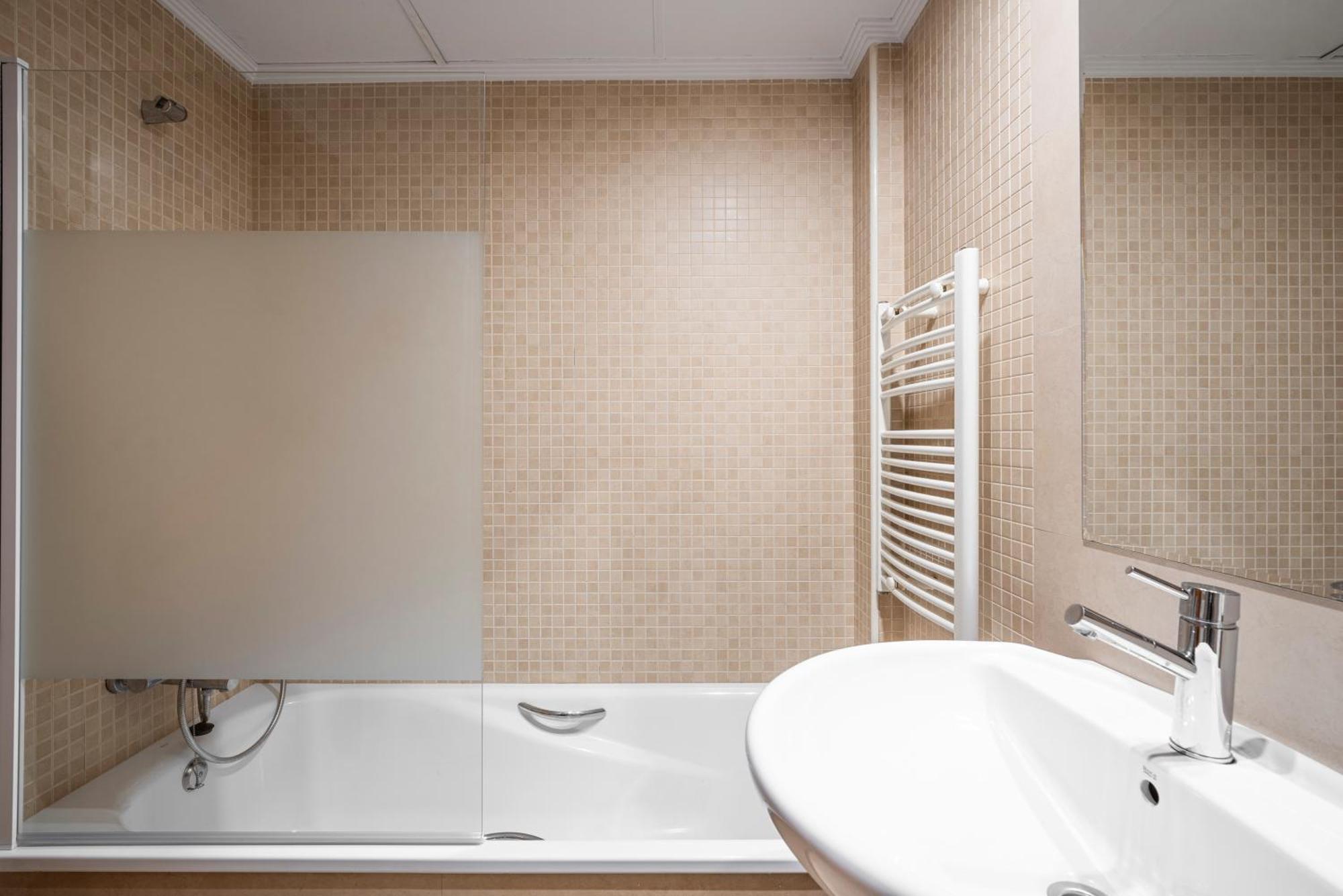 Апартаменти Enjoygranada Emir 3B Y Parking Екстер'єр фото